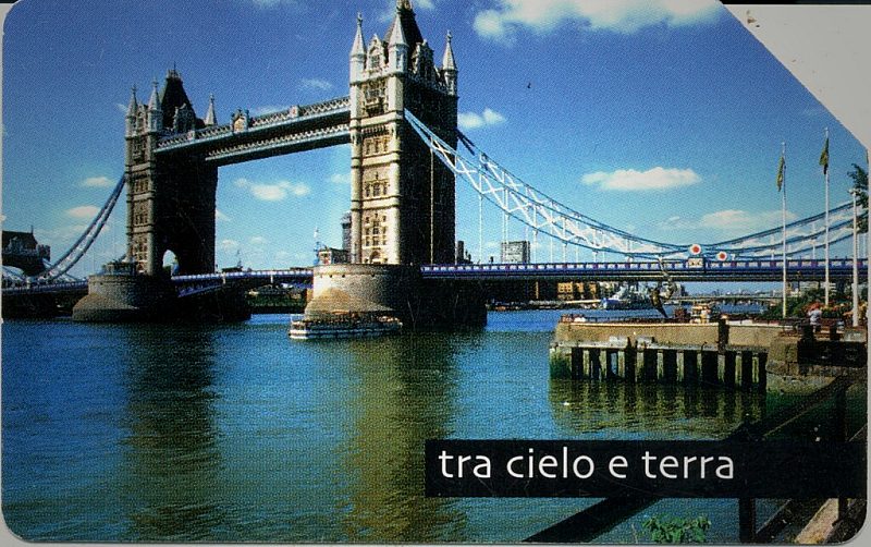 Tra cielo e terra - Tower Bridge (London)