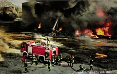 VVFF - Incendio deposito industriale