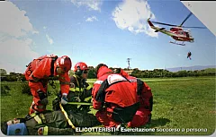 VVFF - Elicotteristi, esercitazione soccorso a persona