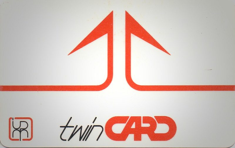 TwinCard - Orange Arrows